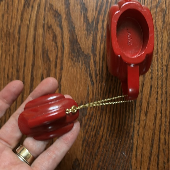 Hand painted miniature donut teapot - Picture 8 of 8